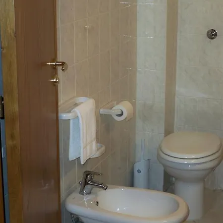Zefiro Aparthotel 3*